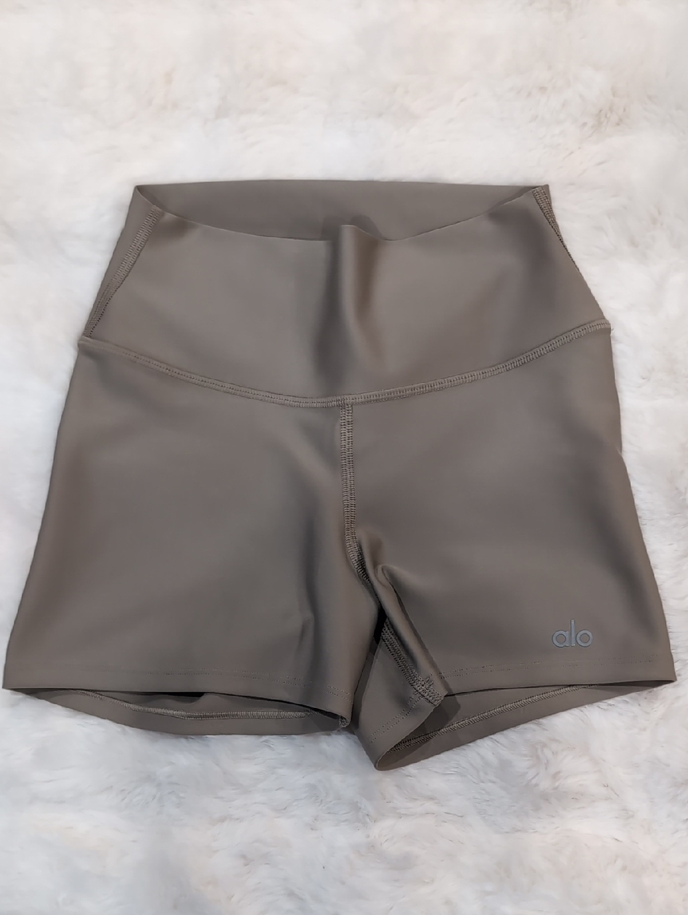 ALO 3" High-Waist Airlift Short - Gravel